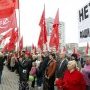 Faucilles et marteaux à lugansk, sur la pancarte "non au fascisme"