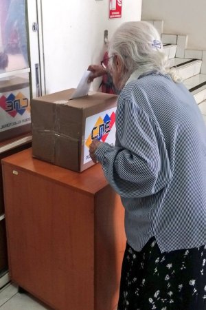 Ddq06b_U0AAWzIu