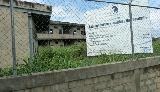 aldea universitaria inconclusa 2