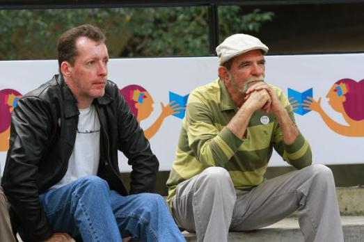 A gauche, T.D., auteur de ce Blog avec Juan Plaza, un vieil ami du Mouvement Bolivarien rencontré en 1995.
