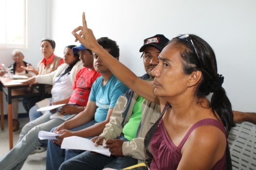 16 septembre. Réunions des groupes de travail du Conseil Présidence/Communes, quelques heures avant la rencontre avec le président Maduro.